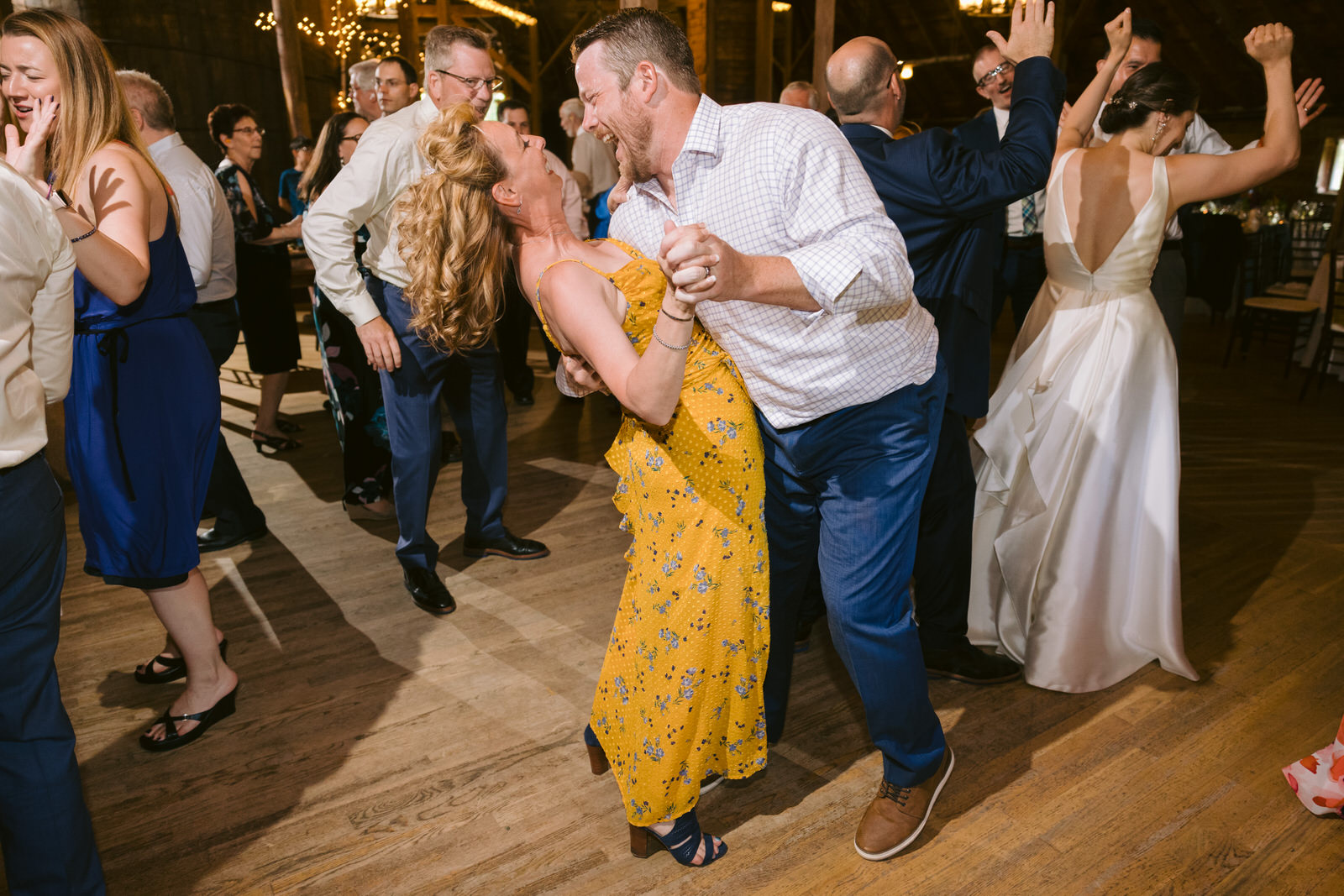dance floor photos round barn vt wedding