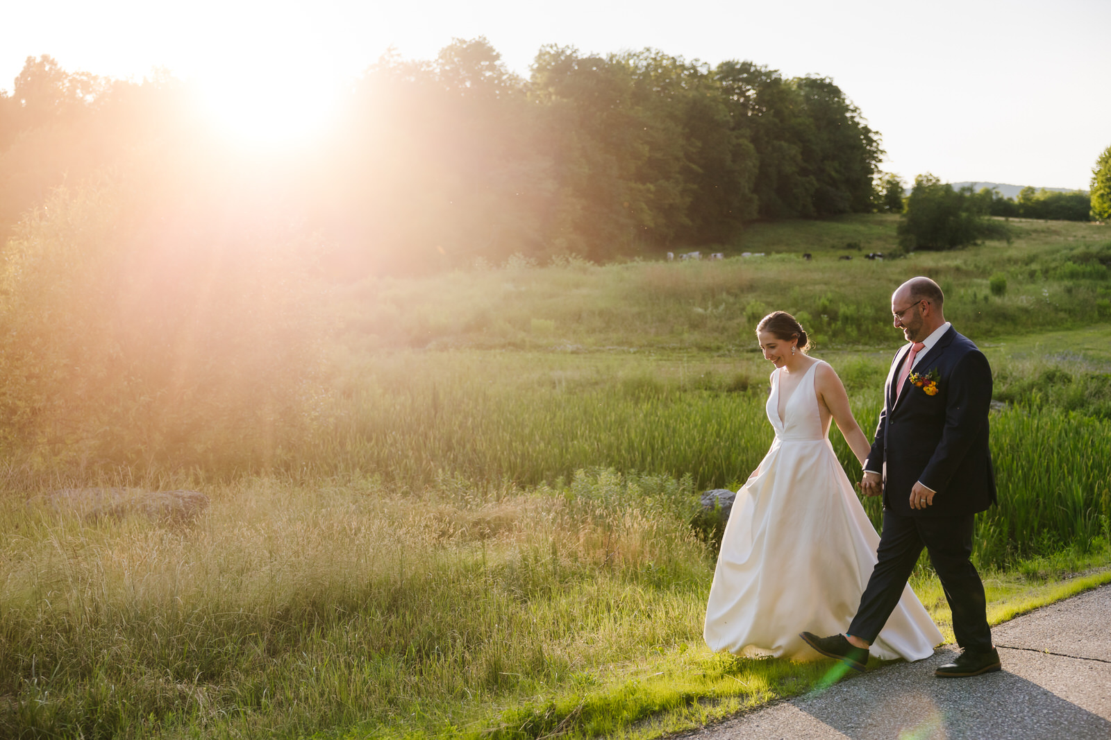 couples sunset portrait round barn vt wedding